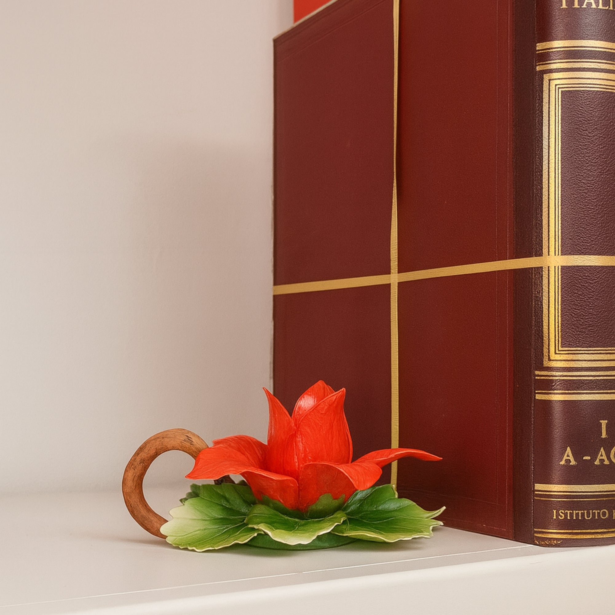 Portacandela dalla Real Fabbrica Porcellana Capodimonte Fiore Rosso