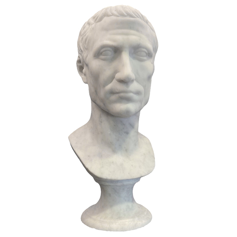 Busto in marmo bianco raffigurante Giulio Cesare, scultura in stile classico romano