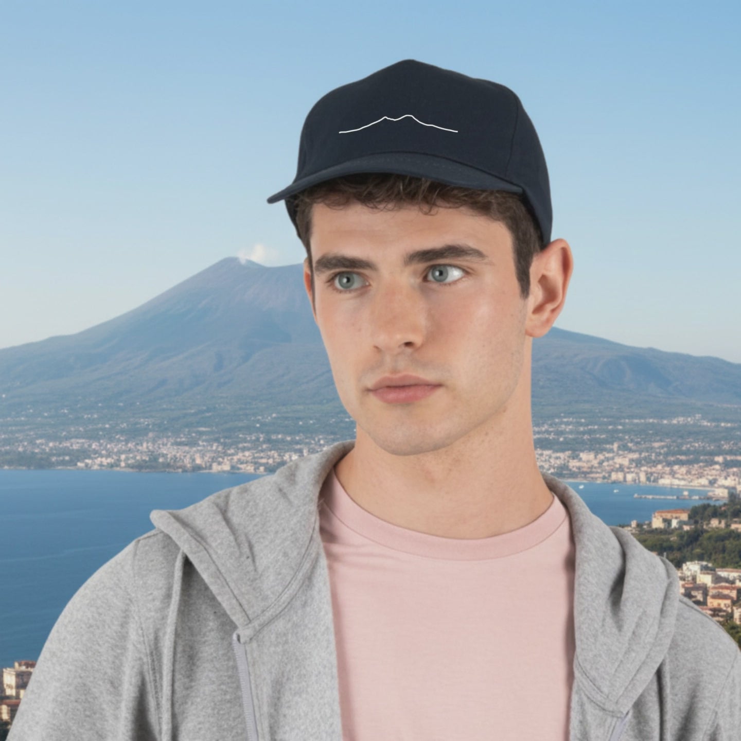 Cappello Napoli ispirato al vulcano Vesuvio