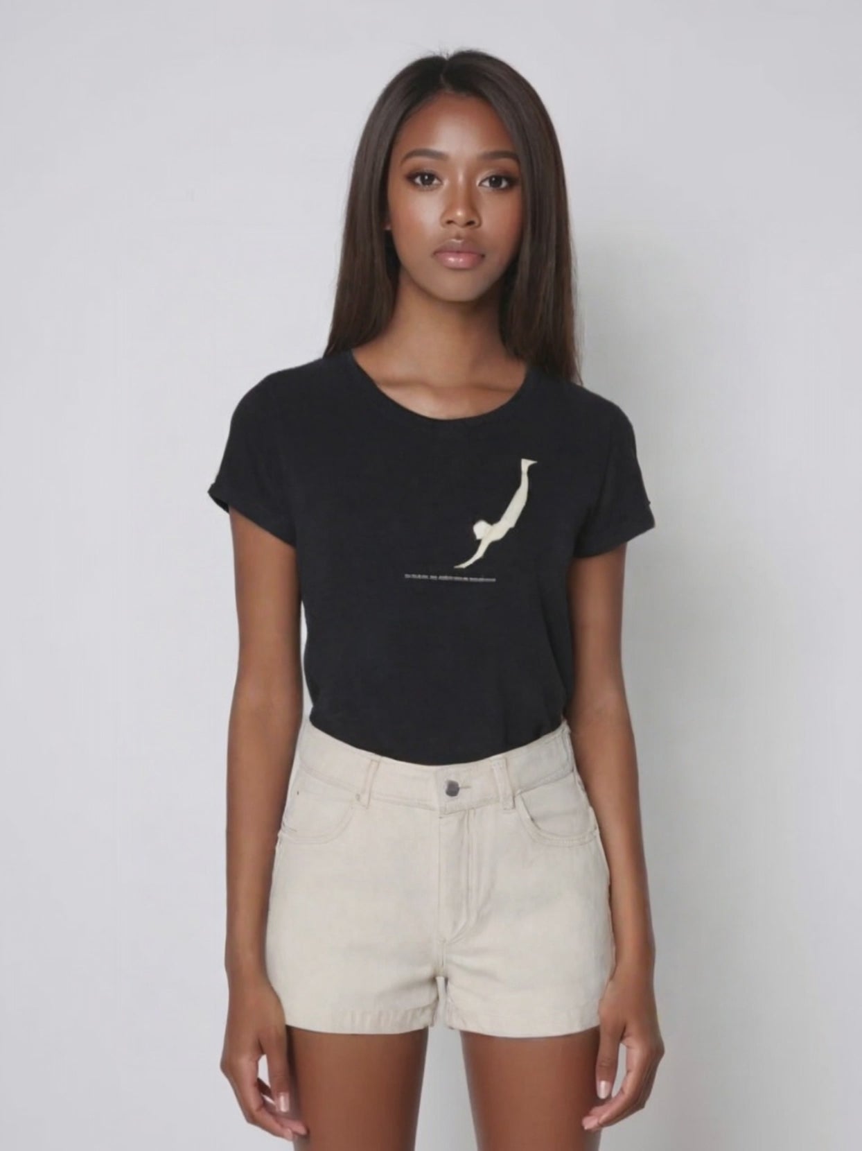 T-shirt donna in cotone con stampa artistica del Tuffatore di Paestum.