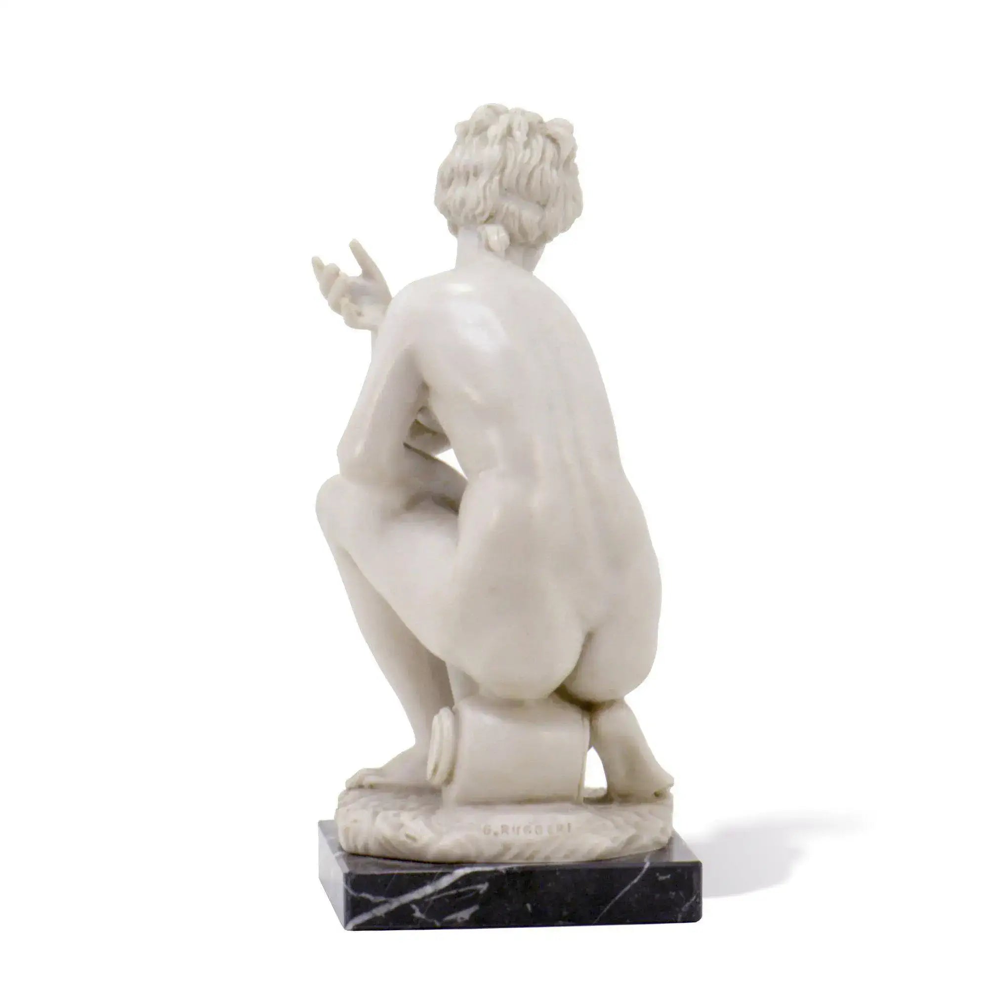 Venere Accovacciata - Statua in marmo 24 cm