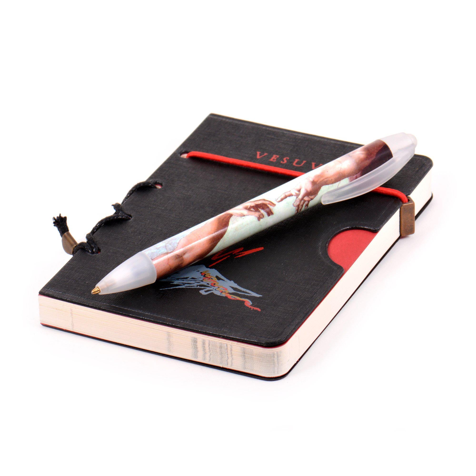 Penna ispirata al dettaglio della Creazione di Adamo di Michelangelo su taccuino Vesuvius