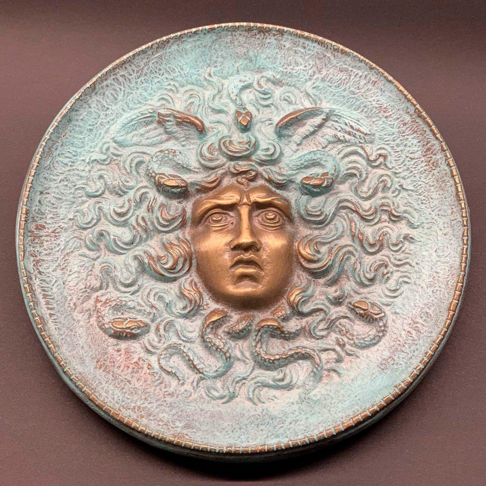 Bronze Plate Medusa Big