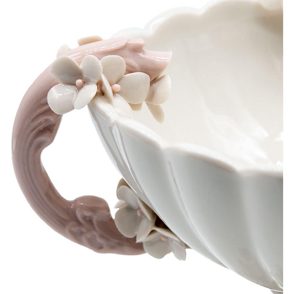 Fine porcelain centerpiece with flowers | Museum Shop Italy