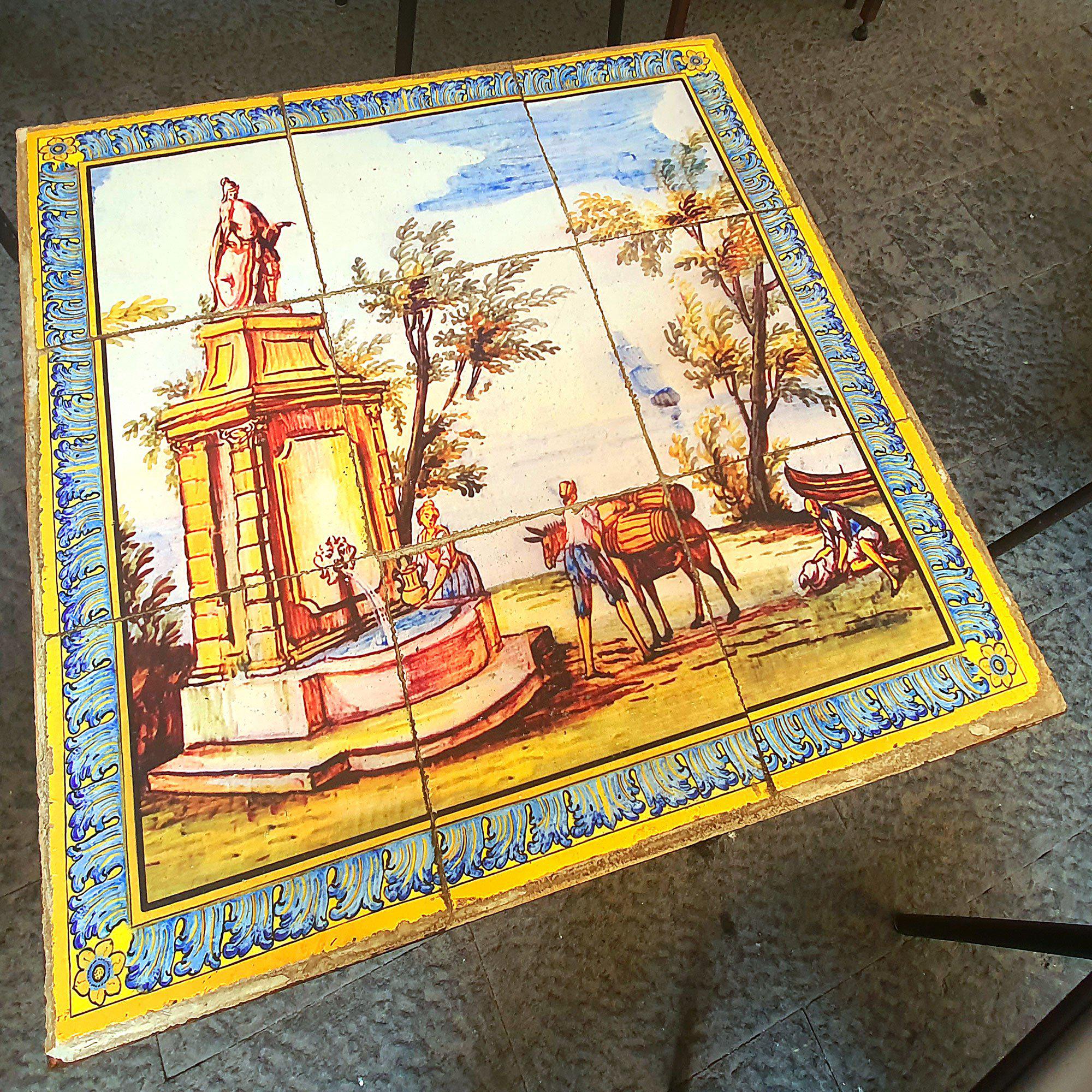 Pannello 60 x 60 cm per tavoli o rivestimenti, decori delle maioliche del Chiostro di Santa Chiara-Terracotta-Museum Shop Italy